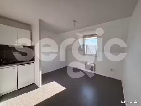 studio 1 pièce 18 m²