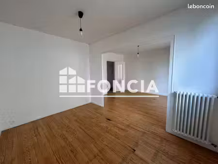 appartement 4 pièces 64.57m² à louer 837.07 - nantes 44000