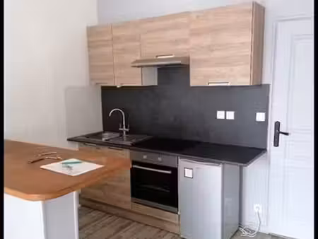 appartement t2 meublé en plein centre