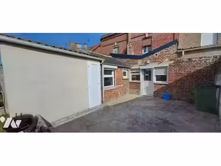 location maison 86.42 m² à amiens (80000), 900 €