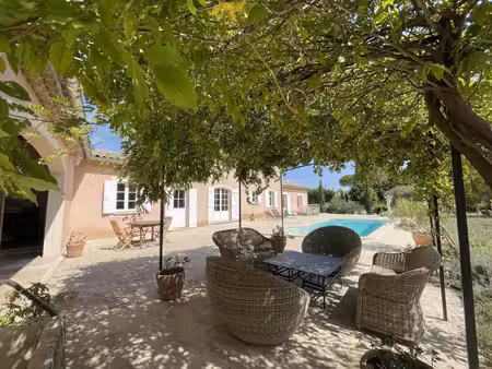 location maison 5 pièces 199m² la roque sur pernes 84210