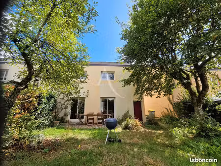 maison 6 pièces 107 m²
