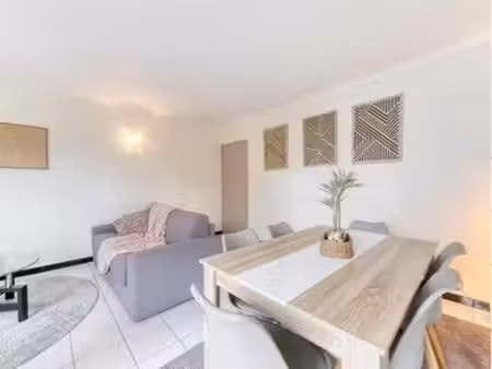f2 – 40 m² à louer – reims gare centre / clairmarais