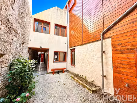 immeuble de rapport d'exception au centre ville d'orthez avec 5 appartements