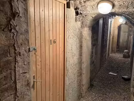 cave saine 7m2 boulevard magentas