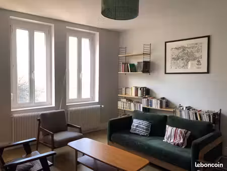 appartement lumineux et refait à neuf, quartier halles/tribunal