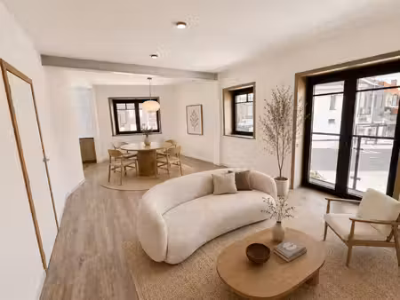 leuk appartement met 2 slaapkamers & terras - pius x