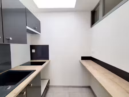appartement à louer 520 eur par mois à boulogne-sur-mer avec a