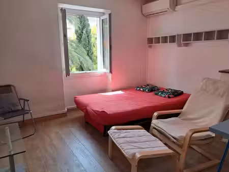 location appartement 1 pièce 27 m² à toulon (83200)