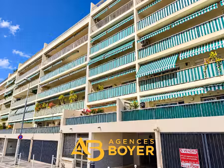 toulon appartement t3 82 m2 avec ascenseur terrasse 16 m2,