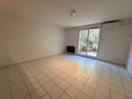 chateau de l'hers - maison t3 de 62m2 avec jardin.