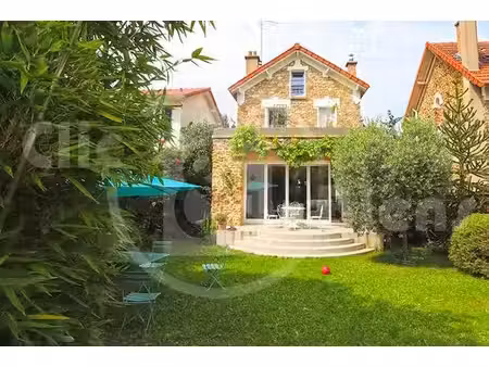 maison de 6 pièces de luxe en location à viroflay, france
