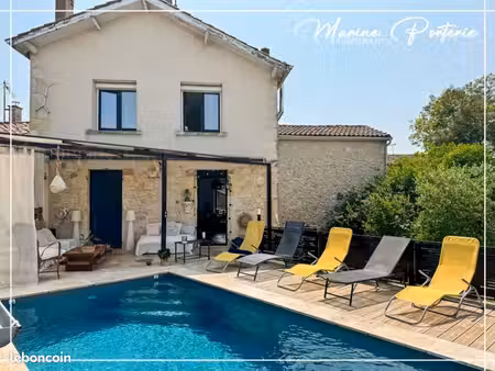 maison 6 pièces 215 m²