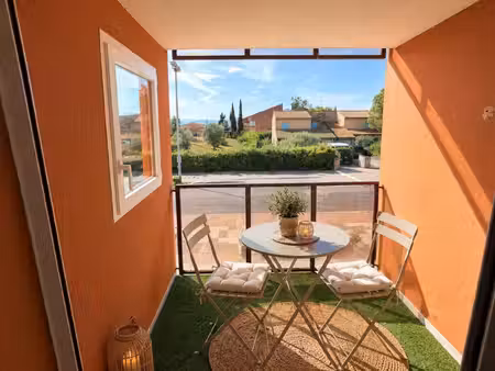 canet : beau t3 avec balcon, garage et parking