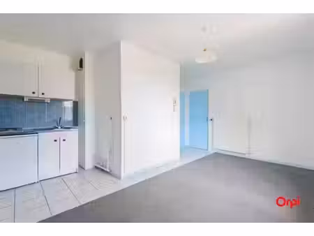location appartement 1 pièce 19.1 m² à reims (51100), 392 €