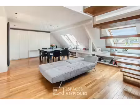 duplex d'exception sous les toits avec vue cathédrale