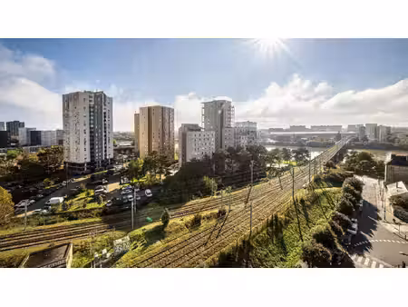 nantes centre-ville, t4 avec 2 terrasse et parking pmr