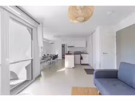 nantes st donatien - t2 avec parking et terrasse