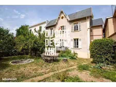 propriété 11 pièces 290 m²