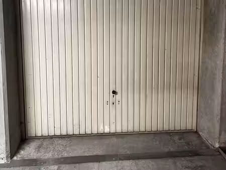 garage/box 14 m² lyon