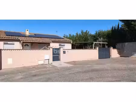 maison de plain-pied de 116m2- terrain 528 m2- 4 chambres - 1 garage - 14 panneaux photovo