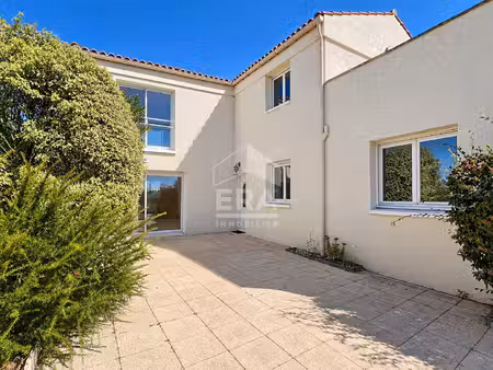 maison 6 pièces 177 m² à vendre / acheter royan 17200 ? | era immobilier