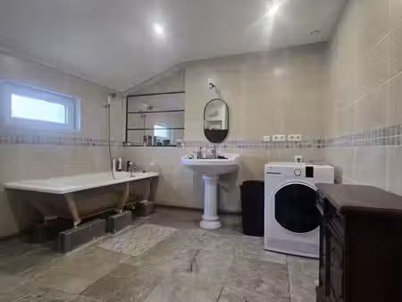 maison  3 pièce(s)  2 chambre(s)  82 m²