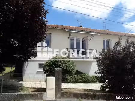 maison 3 pièces 75m² à louer 750 - niort 79000