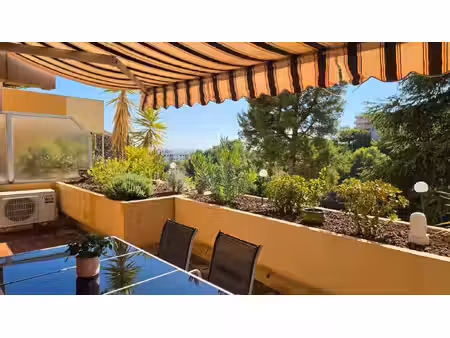 appartement 2 pièces avec terrasse, vue mer – 450 000 €