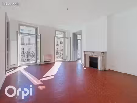 appartement 6 pièces 188 m²