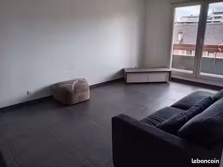 beau 51 m2 avec chambre