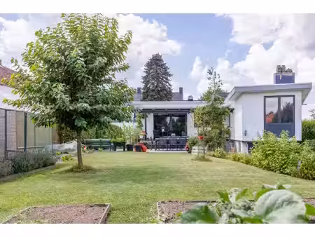 gelijkvloers wonen op een prachtig perceel
