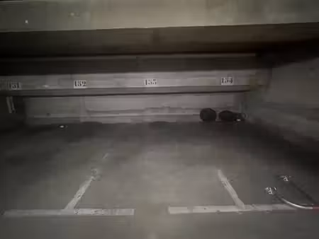 parking - 10 m²