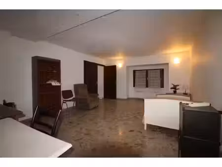maison de village + terrasse.
