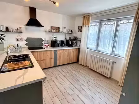 maison 4 pièces 77 m²