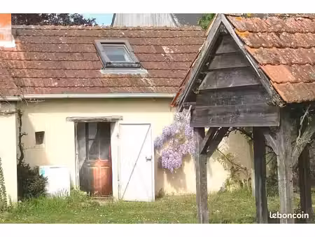 a louer maisonette proche de levet 18