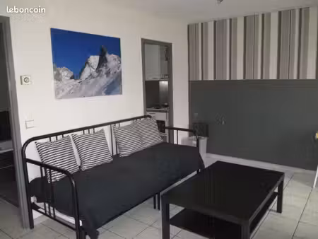 studio 1 pièce 26 m²