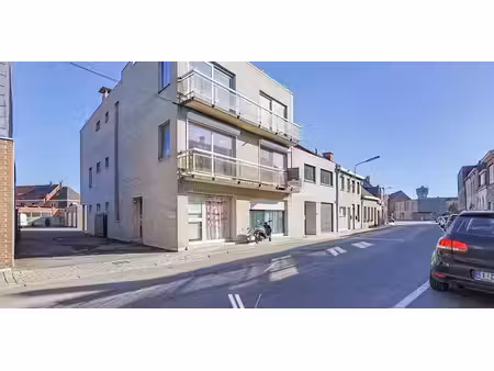 appartement à louer à izegem pour € 800 avec 3 chambres à coucher