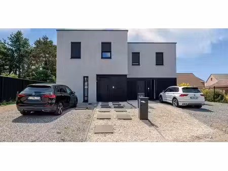 maison à louer à koersel pour € 1.350 avec 3 chambres à coucher
