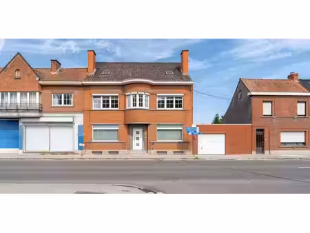 maison de ville spacieuse avec garage, jardin et possibilités d'extension à oudenaarde.
