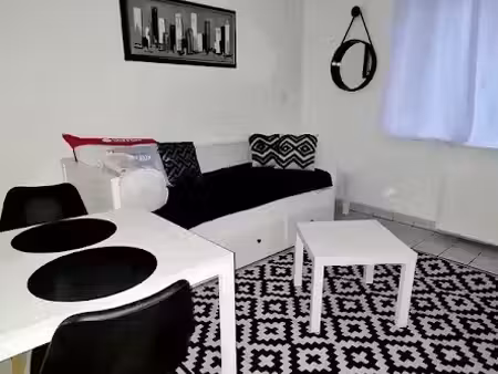 location meublée appartement 1 pièce 23 m² à amiens (80000), 668 €