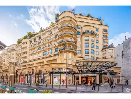location commerce 108m²