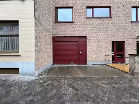 garagebox 32m² op centrale legging