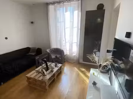location meublée appartement 2 pièces 42 m² à rambouillet (78120), 900 €