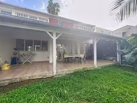 maison de ville meubléet5 avec jardin - au coeur de baie-mahault