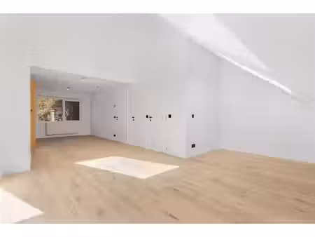 hoogwaardig afgewerkte studio in hartje leuven