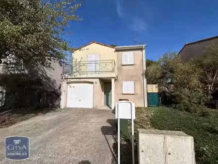 maison à louer 4 pièces 87.07 m² - niort (79) - 835€