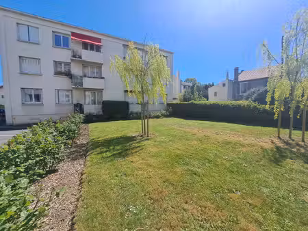 a 19 min de la gare à pieds - f4 en bon état avec balcon et