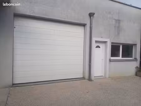 location entrepot avec bureau