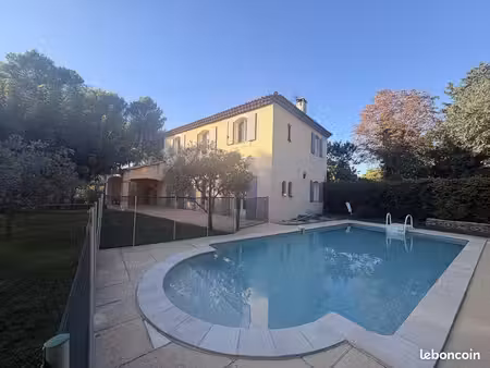 maison 5 pièces 128 m²